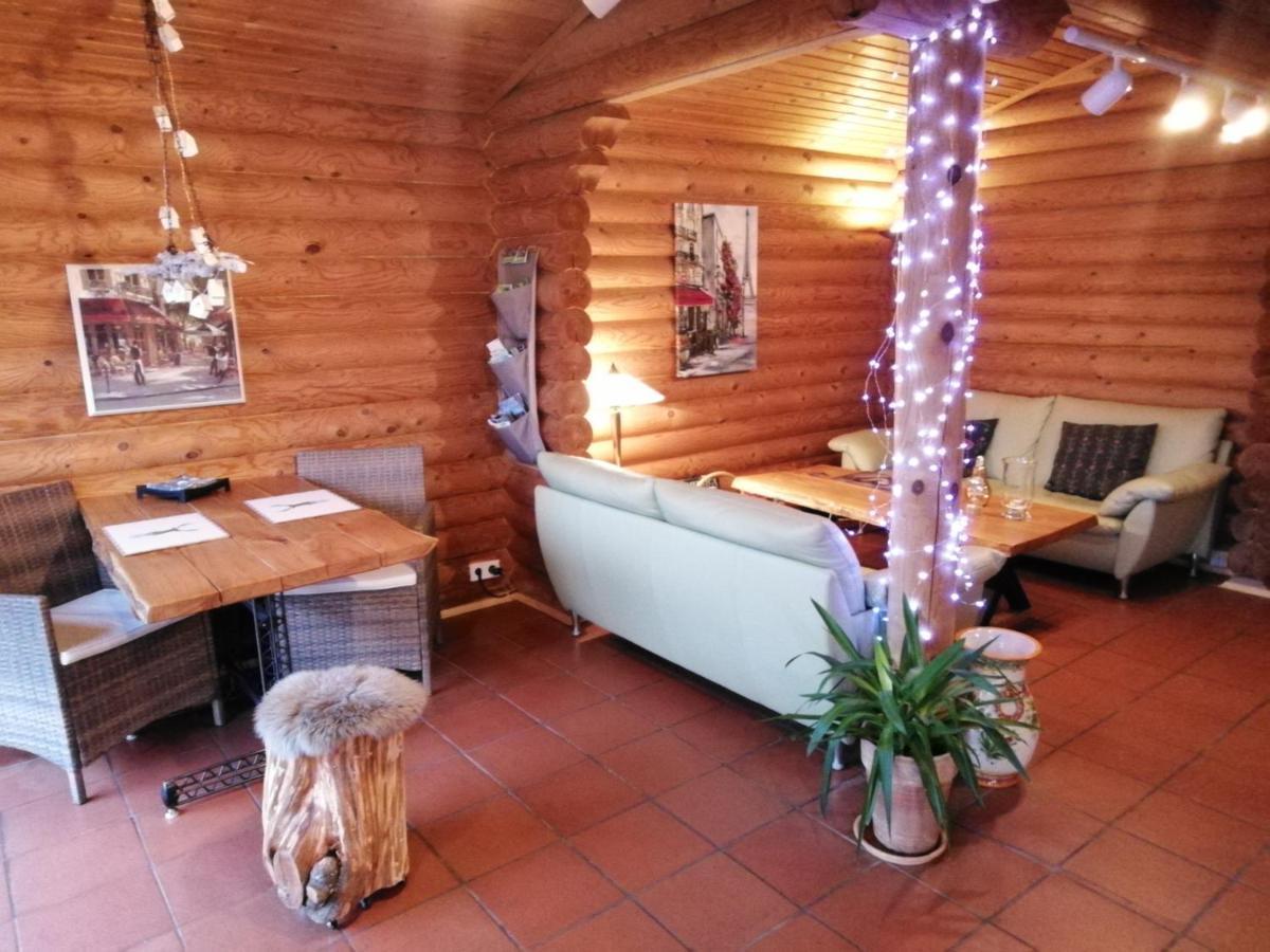 Ferienwohnung Blockhaus Juka Vinningen Kültér fotó